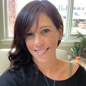 Meet your Posher, Lara